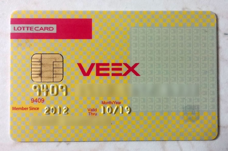「VEXXロッテクレジットカード」<br />ガソリンスタンド利用時に決済金額の2%がポイントで貯まる